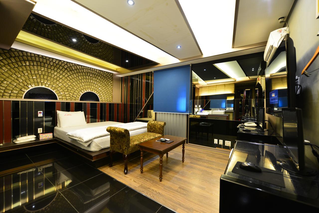 Daegu Piano Motel Exterior foto